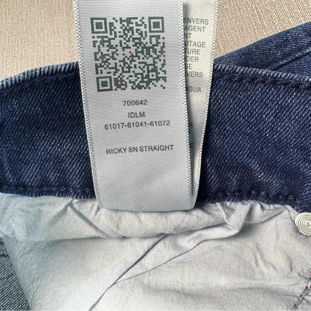 NWT New $159 True Religion Ricky Straight Leg Flap Pockets Jeans Size 30 x 33